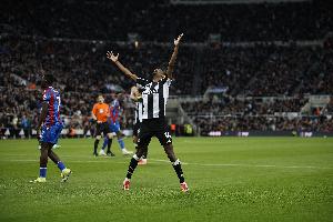 开云官网-记者：即使面临巨大压力，纽卡今夏坚决抵制任何签下伊萨克的企图