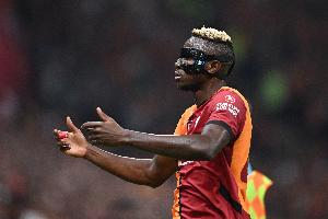 斯基拉:加拉塔萨雷准备付7500万欧签奥斯梅恩,此前两次报价遭拒