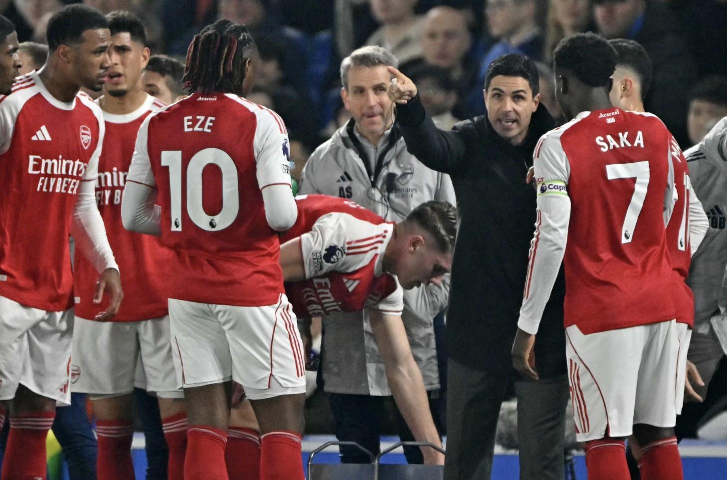 开云下载-电讯报：枪手缺乏创造力并不是追求谨慎，更多是对手战术所迫